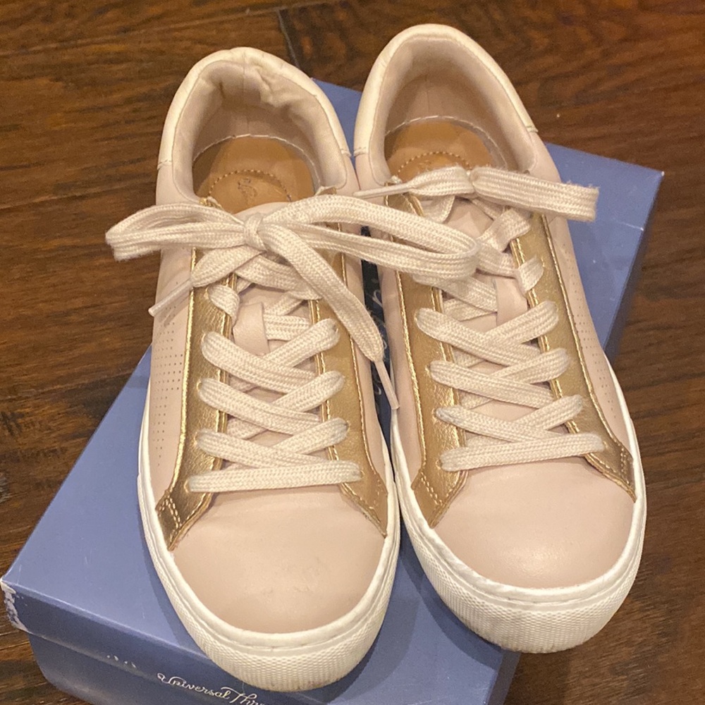 Sneakers - Picture 2 of 3